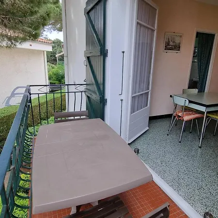 Confortable A 2 Pas De La Avec Balcon - - Fr-1-388-209 דירה *