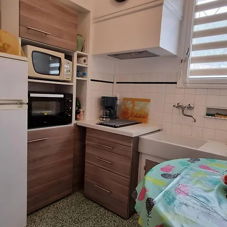 Confortable A 2 Pas De La Avec Balcon - - Fr-1-388-209 דירה *